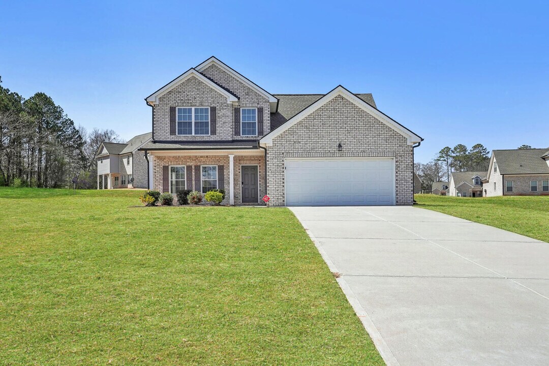College Manor-2 in Barnesville, GA - Building Photo