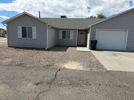 3178 D 1/2 Rd in Grand Junction, CO - Building Photo