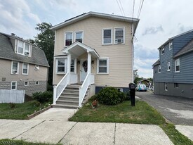 394 N 7th St in Prospect Park, NJ - Building Photo