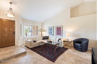 8894 E Sheena Dr in Scottsdale, AZ - Building Photo - Building Photo