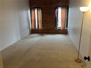 300 Front St in Pawtucket, RI - Building Photo - Building Photo