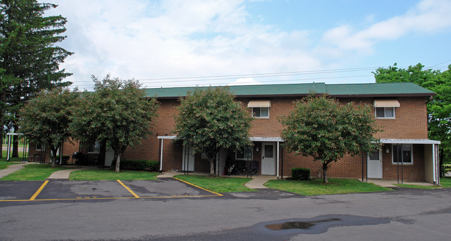 Emma Apartments in Fairborn, OH - Building Photo - Building Photo