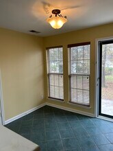 505 Long Creek Pky in Charlotte, NC - Foto de edificio - Building Photo