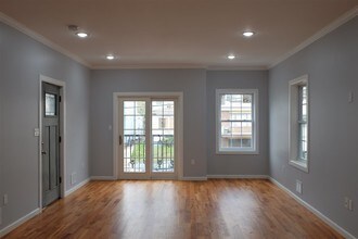 83 Pamrapo Ave-Unit -1 in Jersey City, NJ - Building Photo - Building Photo