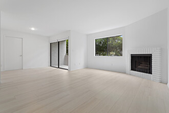 1222 Amherst - fully renovated unit in Los... in Los Angeles, CA - Foto de edificio - Building Photo