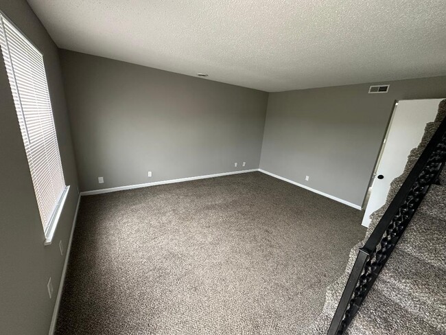 1044 Pembroke Oak Grove Rd, Unit 32 in Oak Grove, KY - Building Photo - Building Photo