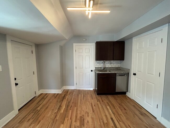 3614 W George St, Unit CH1 in Chicago, IL - Building Photo - Building Photo