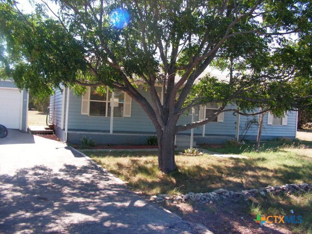 property at 716 Persimmon Pass