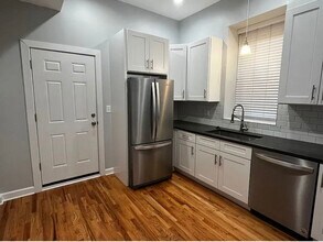 2011 N California Ave in Chicago, IL - Building Photo - Building Photo