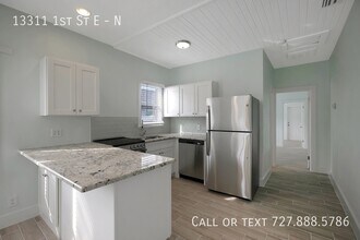 13311 1st St E in Madeira Beach, FL - Building Photo - Building Photo