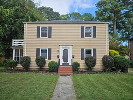 210 Granby Park, Unit 1 in Norfolk, VA - Building Photo