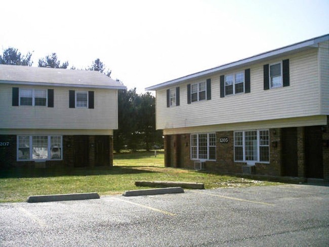 Heartland Realty & Rentals, Inc. in Herrin, IL - Foto de edificio - Building Photo