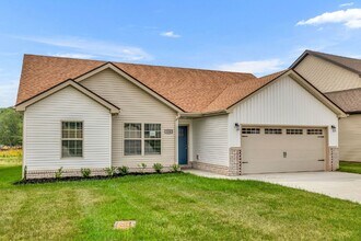 134 Ardell Dr in Clarksville, TN - Building Photo - Building Photo