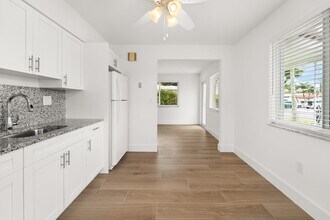 37 NW 49th Ave in Miami, FL - Building Photo - Building Photo