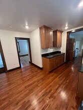 27 Indiana Ter, Unit 1 in Newton, MA - Building Photo - Building Photo