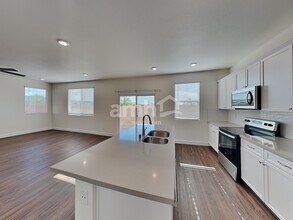 6110 Theodore St in North Las Vegas, NV - Building Photo - Building Photo