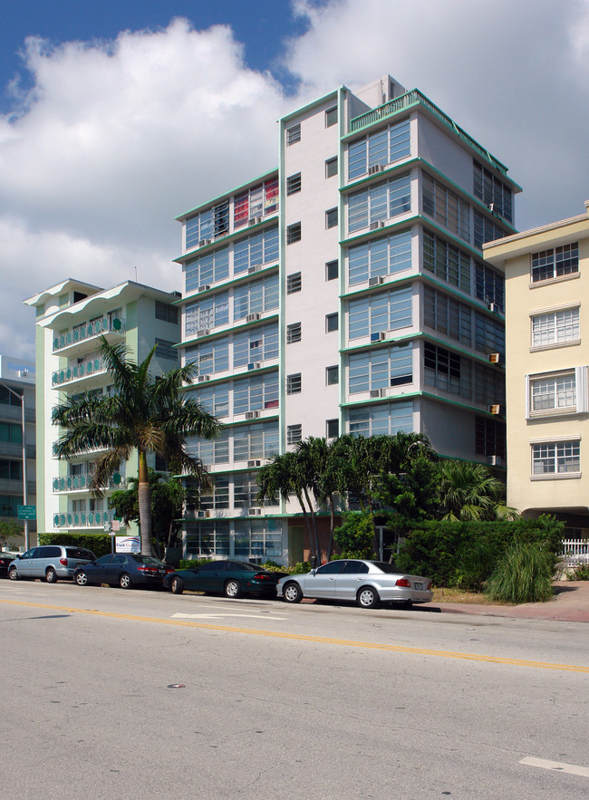 Saxo in Miami Beach, FL - Foto de edificio - Building Photo