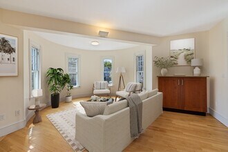 124 Boston Ave in Medford, MA - Building Photo - Building Photo