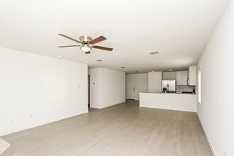 10709 Revolver Dr in Fort Worth, TX - Building Photo - Building Photo