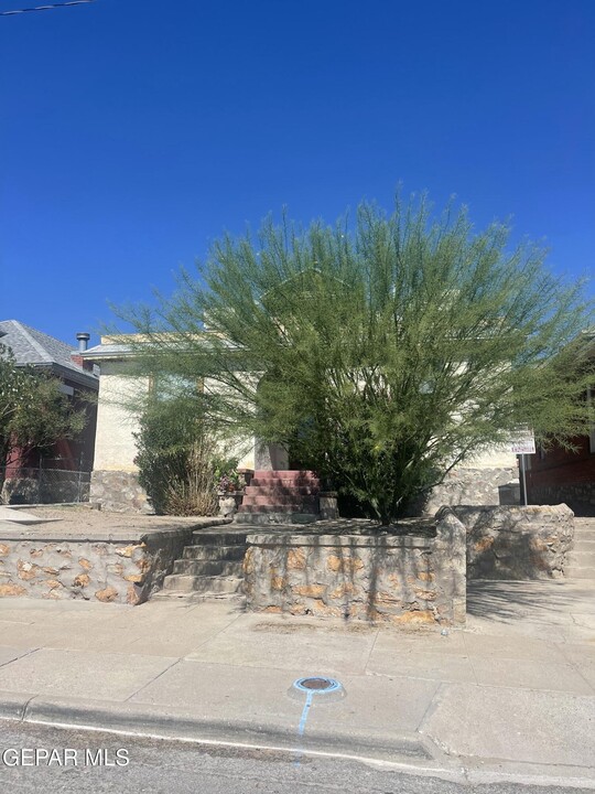 1907 Arizona Ave in El Paso, TX - Building Photo