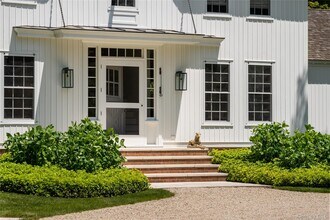 182 Church Ln in Southampton, NY - Building Photo - Building Photo