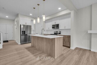 1053 Berg Pl in Leduc, AB - Building Photo - Building Photo