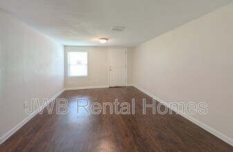 7904 India Ave in Jacksonville, FL - Building Photo - Building Photo