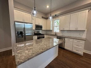 707 Livingston Ave NE in Grand Rapids, MI - Building Photo - Building Photo