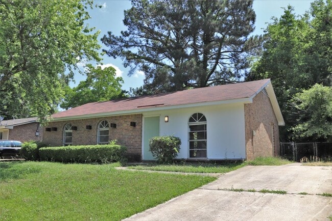 4446 Wimbledon Rd in Montgomery, AL - Building Photo - Building Photo