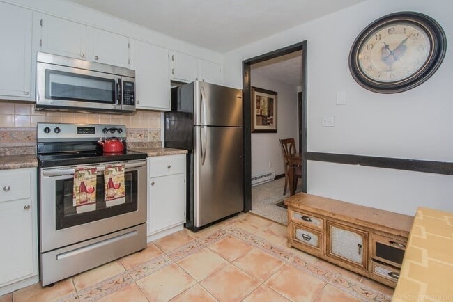 property at 32 Spencer Rd