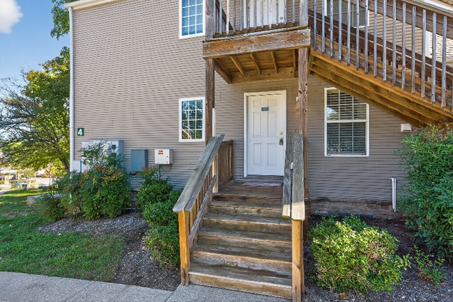 858 Malabu Dr, Unit Apt 5102 in Lexington, KY - Foto de edificio - Building Photo