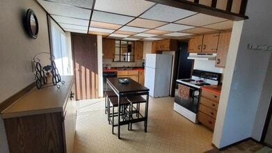1522 Mission Rd, Unit 1 in Kodiak, AK - Building Photo - Building Photo