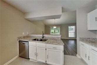 1275 Luther Way in Lawrenceville, GA - Building Photo - Building Photo