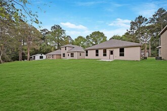 16502 Piper Ln in Montgomery, TX - Building Photo - Building Photo