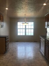 3744 S Christine Ave in Springfield, MO - Building Photo - Building Photo