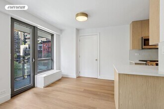 501 E 87th St in New York, NY - Building Photo - Building Photo