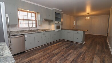 725 Carlton St in Brownsville, TN - Building Photo - Building Photo