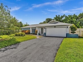 9960 NW 23rd St in Coral Springs, FL - Building Photo - Building Photo