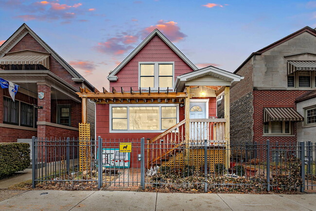 property at 6069 N Ridge Ave