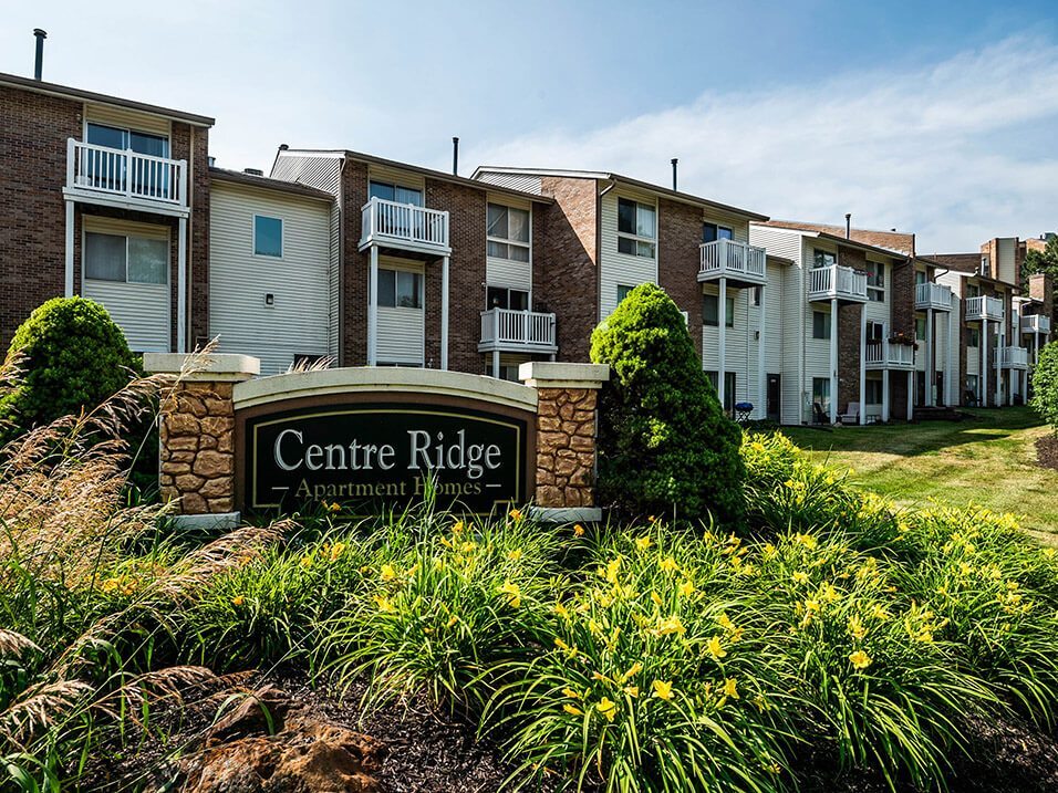 Centre Ridge in Omaha, NE - Foto de edificio