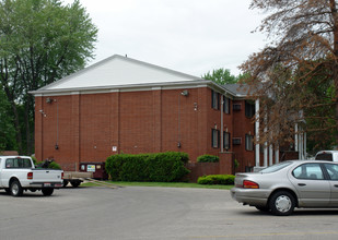 Salem West Apartments in Toledo, OH - Building Photo - Building Photo