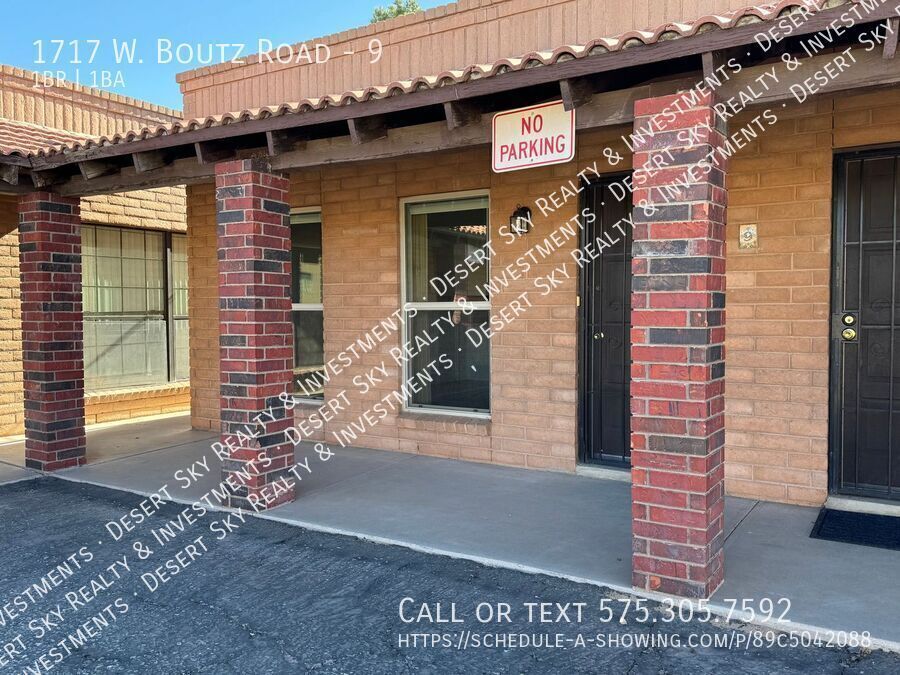 1717 W Boutz Rd in Mesilla, NM - Building Photo