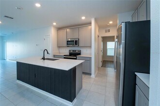 336 Loch Ct in Davenport, FL - Building Photo - Building Photo