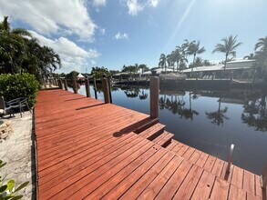 2200 NE 19th Ave, Unit Wilton Manors Suite in Wilton Manors, FL - Building Photo - Building Photo