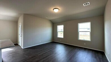 14907 E 39th St in Tulsa, OK - Building Photo - Building Photo