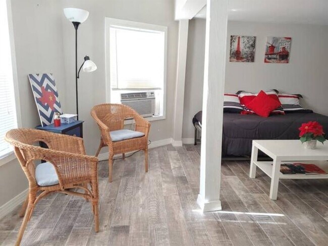 4115 Walker St photo'