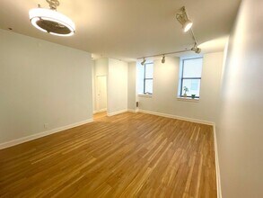 234 N Broadway in Milwaukee, WI - Building Photo - Building Photo