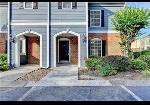 810 Summer Pl NW in Norcross, GA - Building Photo