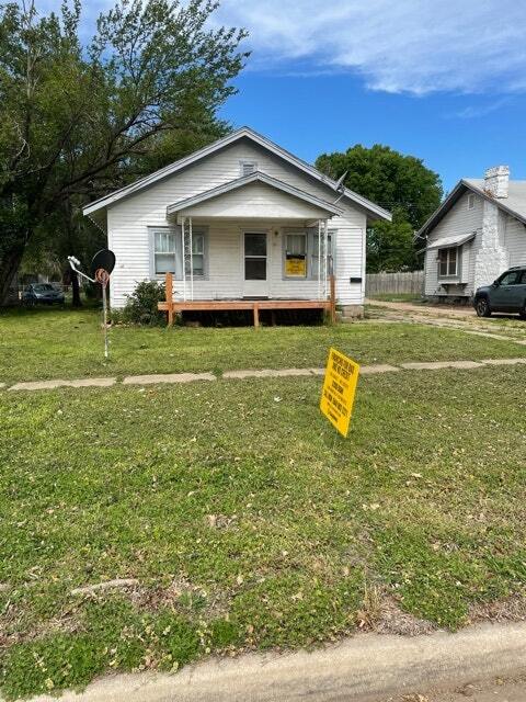 328 S Osage St in Ponca City, OK - Building Photo