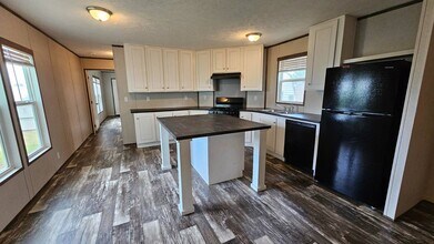 2036 E Campus St in Wichita, KS - Building Photo - Building Photo